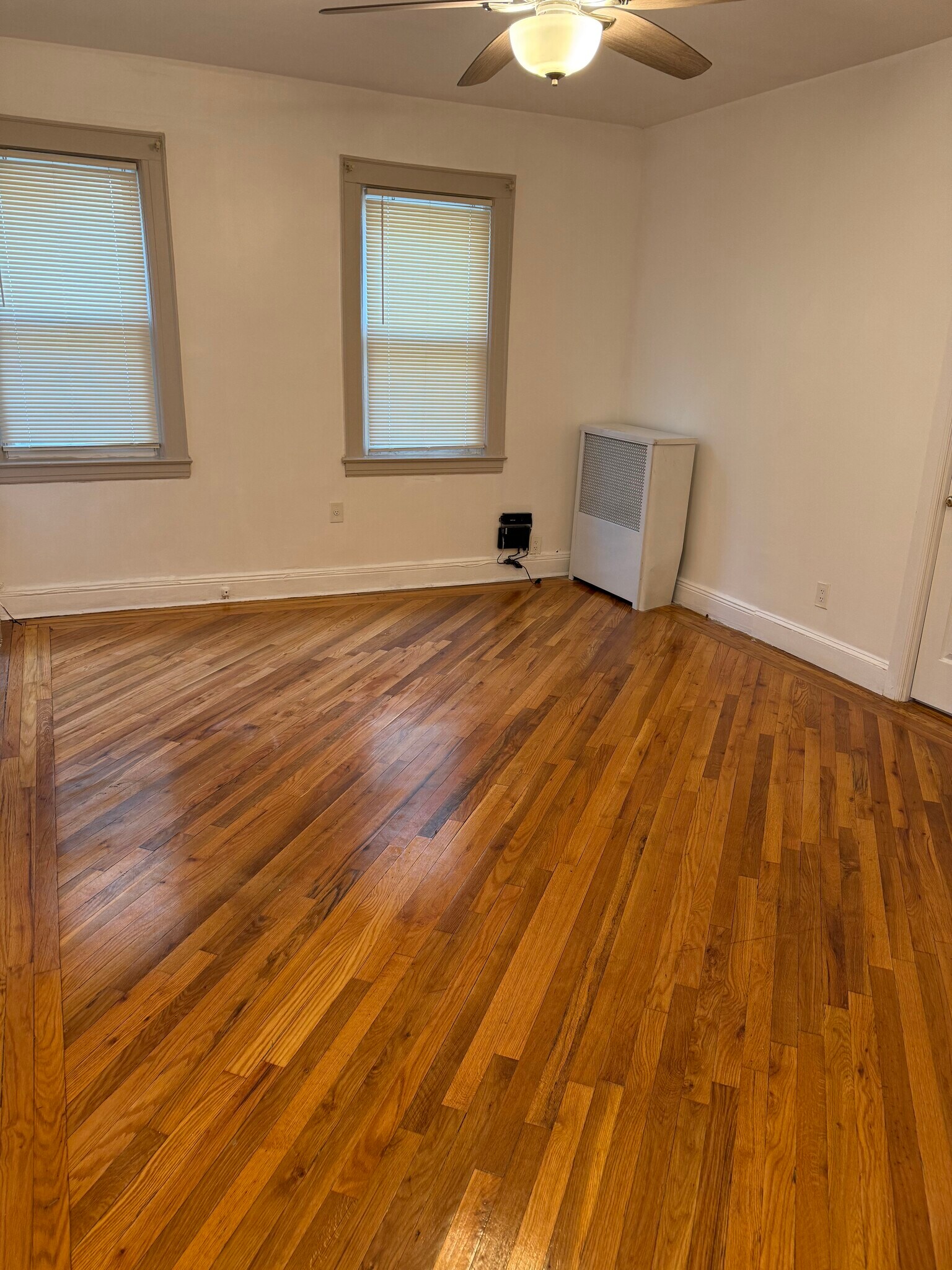 Building Photo - 9046 180th St