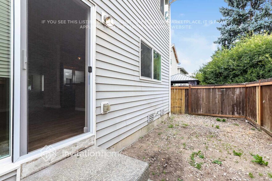 Building Photo - 15217 87th Ave E