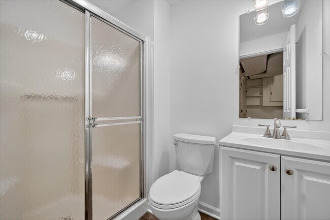 Building Photo - 55 Locust St