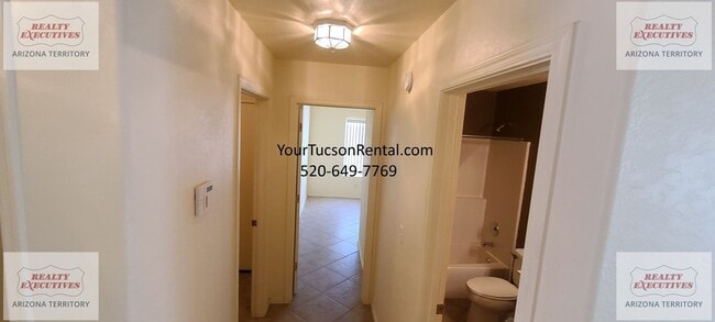 Building Photo - Starr Pass Shadows 4 bedrooms and 2 bathrooms