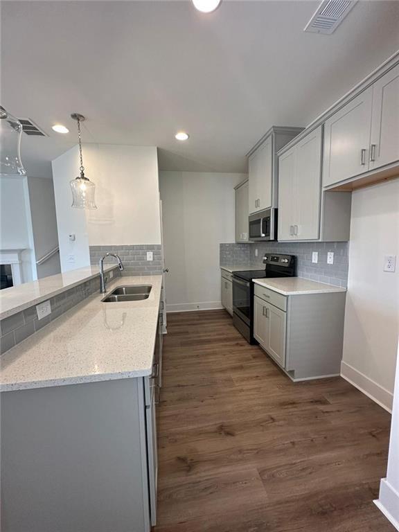 Building Photo - 5797 Calle Vis Dr