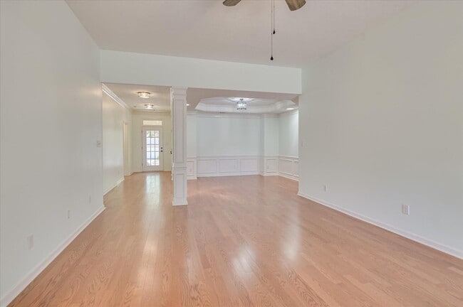 Building Photo - 2037 Magnolia Pkwy