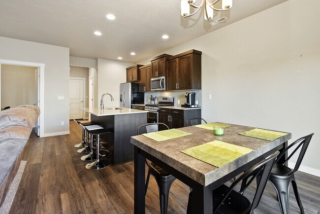 Building Photo - 4192 E Esperanto St