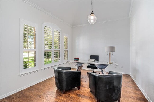 Building Photo - 8113 Via Verde Dr