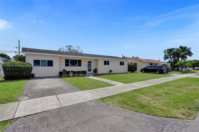 Primary Photo - 5811 SW 95th Ct
