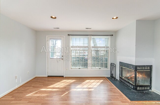 Building Photo - 5028 9th St S