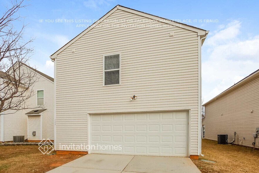 Building Photo - 726 Sinclair Dr