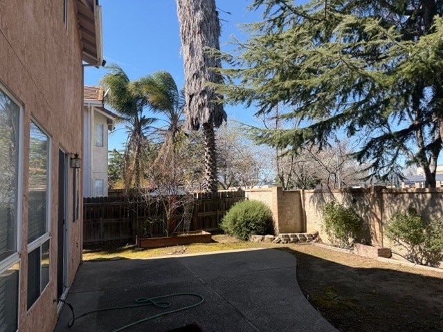 Building Photo - Tracy 3 Bedroom 2.5 Bathroom Home