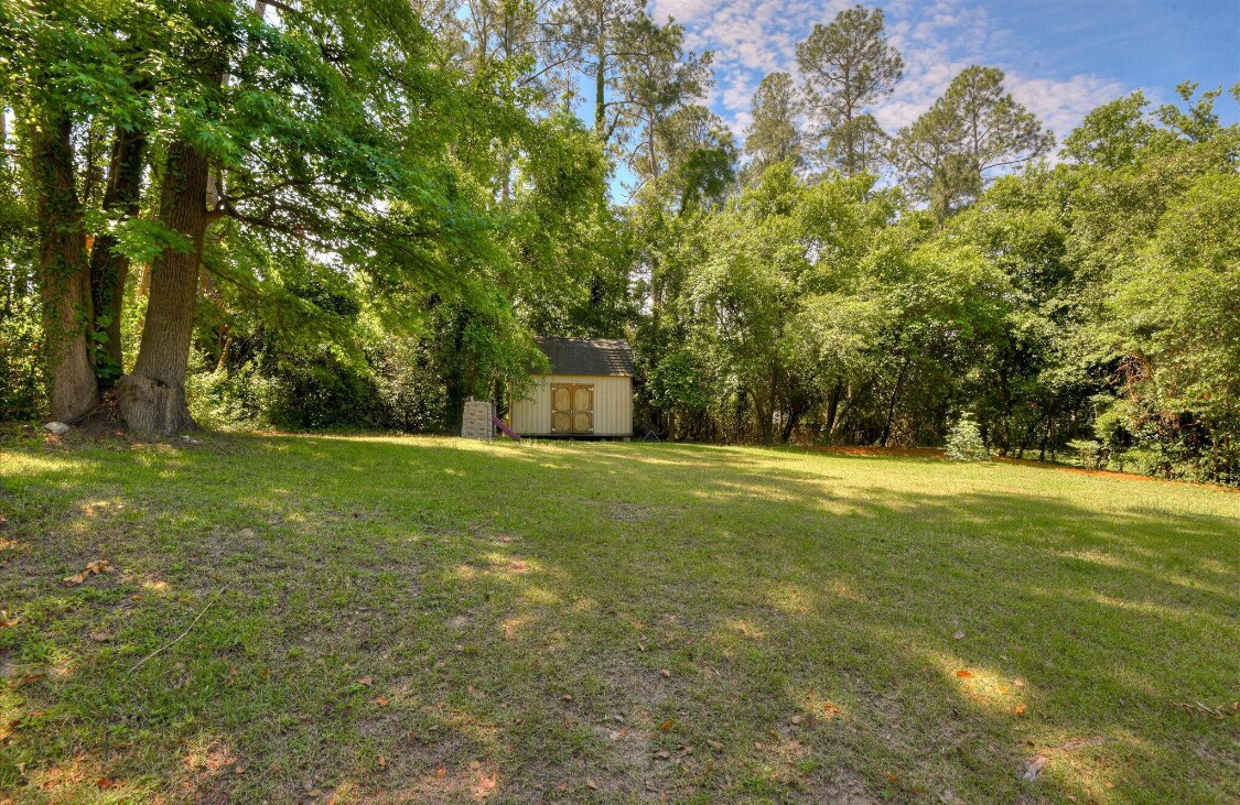 Building Photo - 813 Hammond Dr