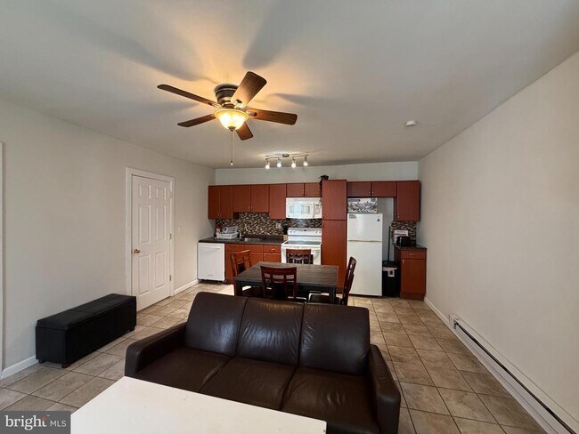 Building Photo - 7103 Rising Sun Ave