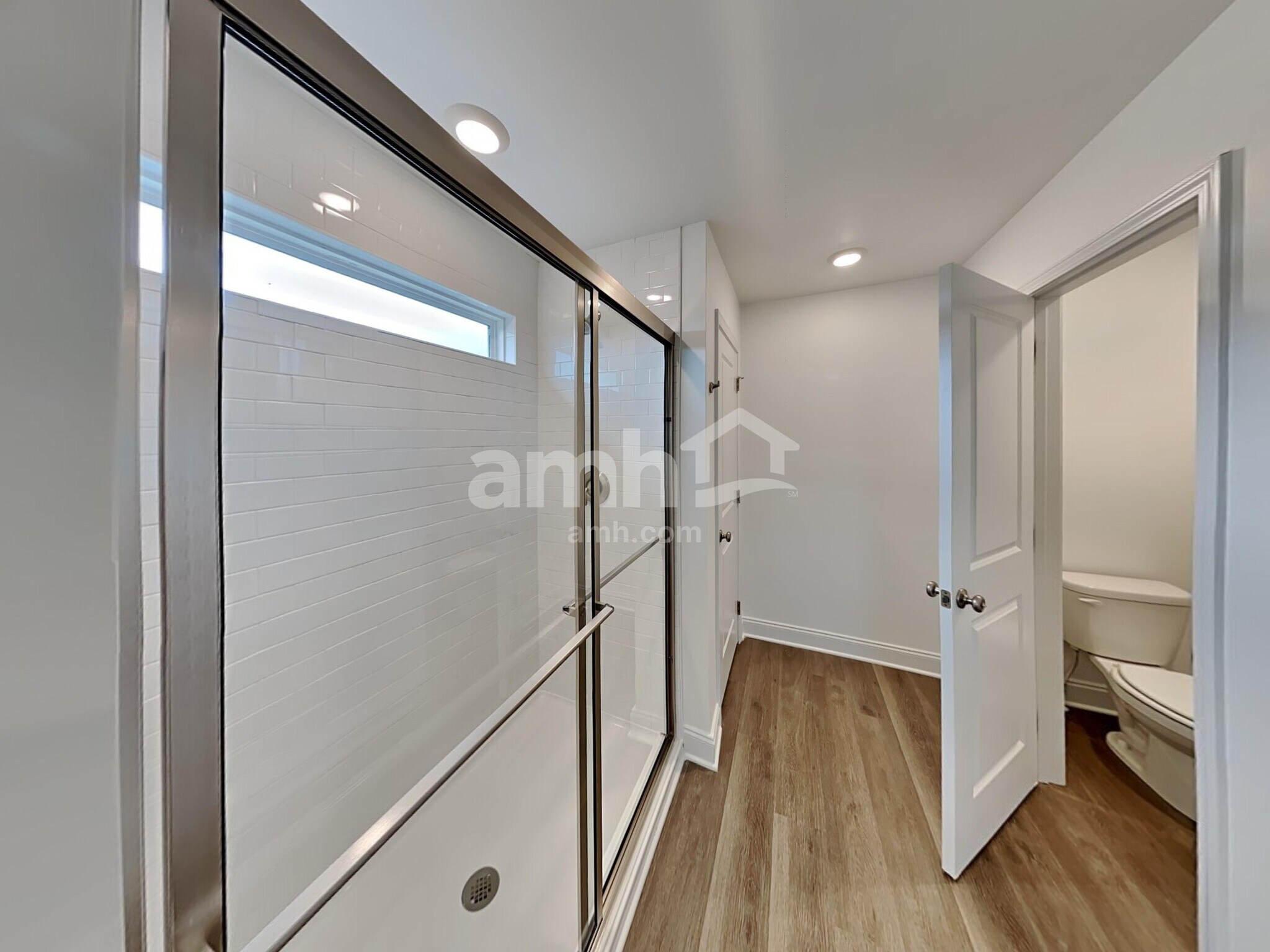 Building Photo - 243 Marin Dr