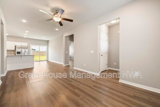 Building Photo - 210 Williams ct