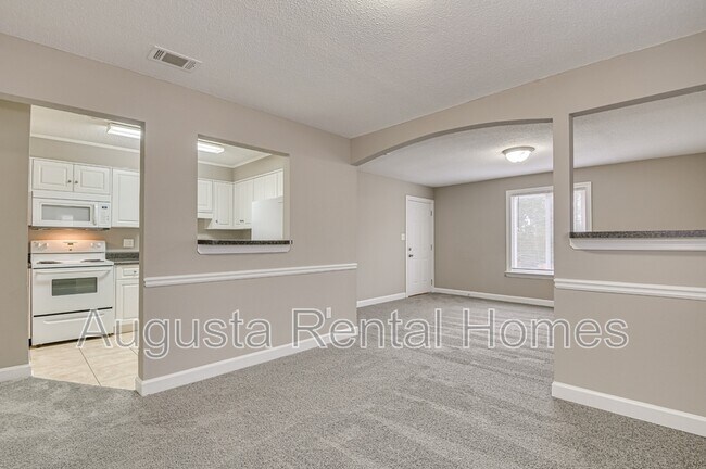Building Photo - 4008 Wheeler Woods Rd