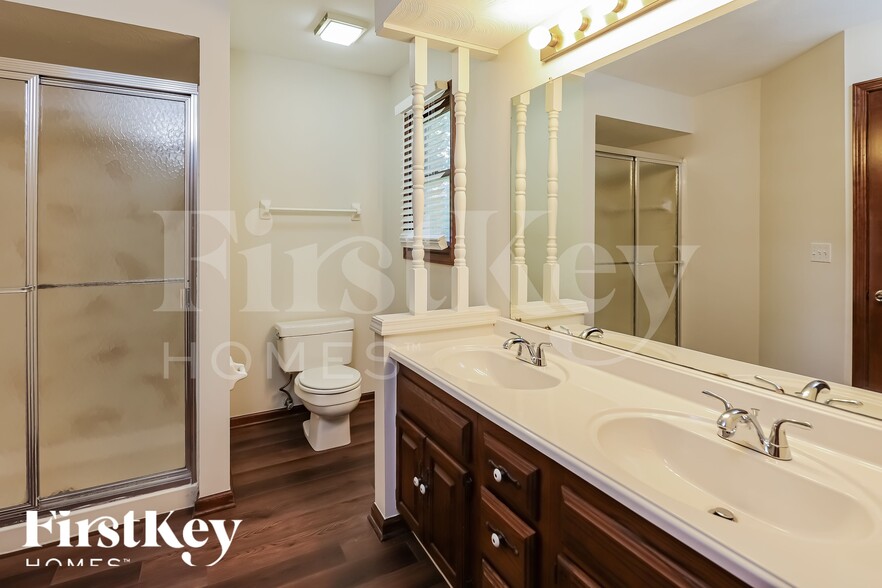 Building Photo - 581 Brightstone Dr