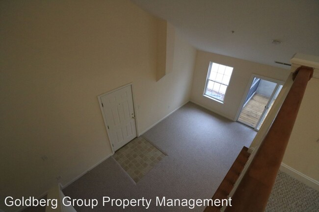 Building Photo - 6522 Lake Park Dr