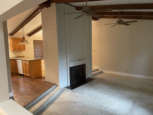 Building Photo - 25 Heritage Cove