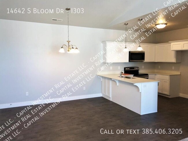 Building Photo - 14642 Bloom Dr