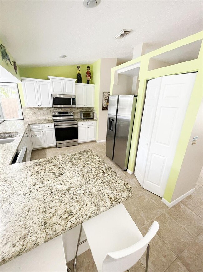 Building Photo - 357 NE Gulfstream Ave