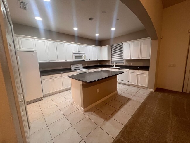 Building Photo - Fantastic 3 bed/ 2bath in Bellalago