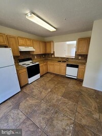 Building Photo - 12339 Sweetbriar Pl