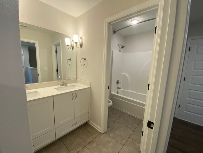 Building Photo - 5363 Nikki Way