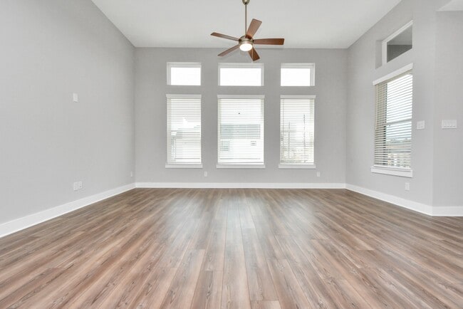Building Photo - 713 Strawberry Pines Ct