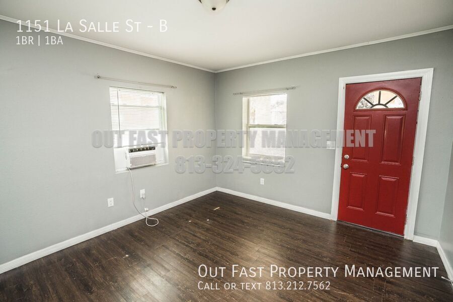 Building Photo - 1151 La Salle St