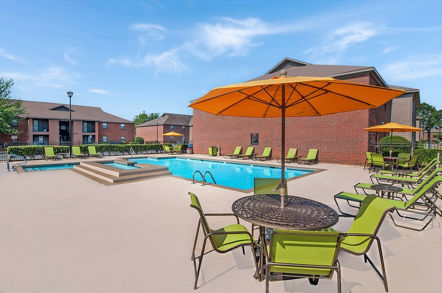 Primary Photo - Greenleaf