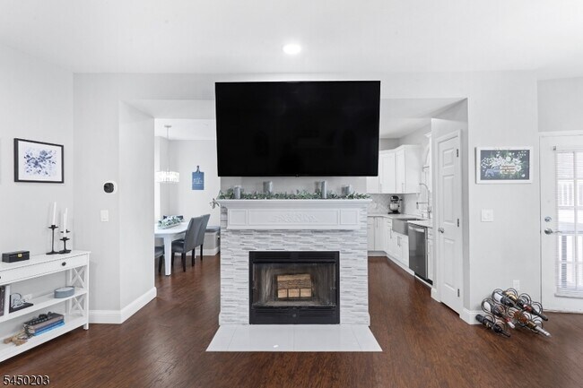 Building Photo - 2202 Yardley Pl