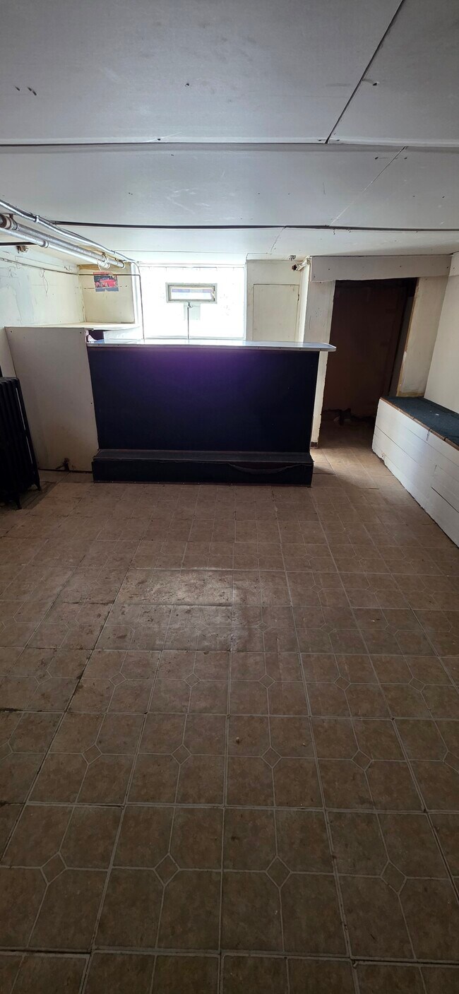 Building Photo - 1826 E Lafayette Ave