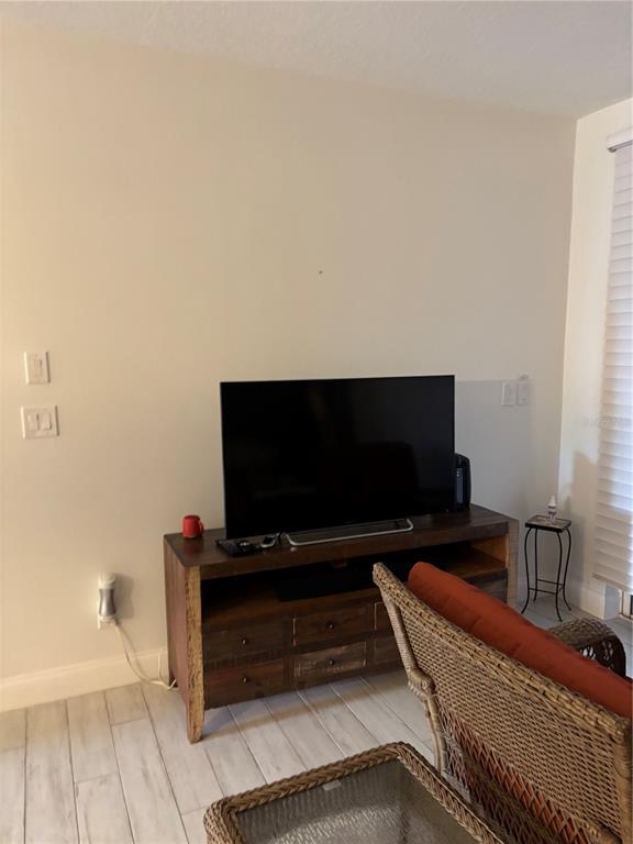 Building Photo - 7984 Sailboat Key Blvd S