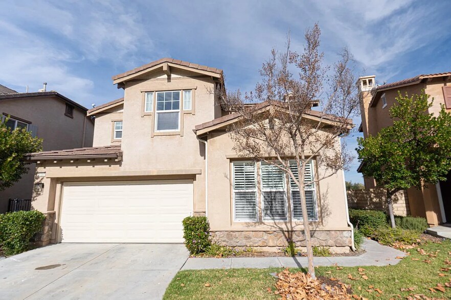 Building Photo - 25357 Avanti Ct