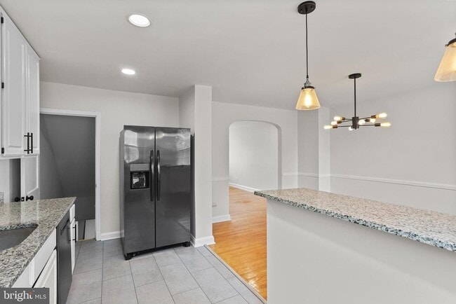 Building Photo - 324 Small Ct