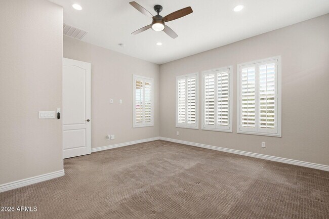 Building Photo - 5219 S Wildrose