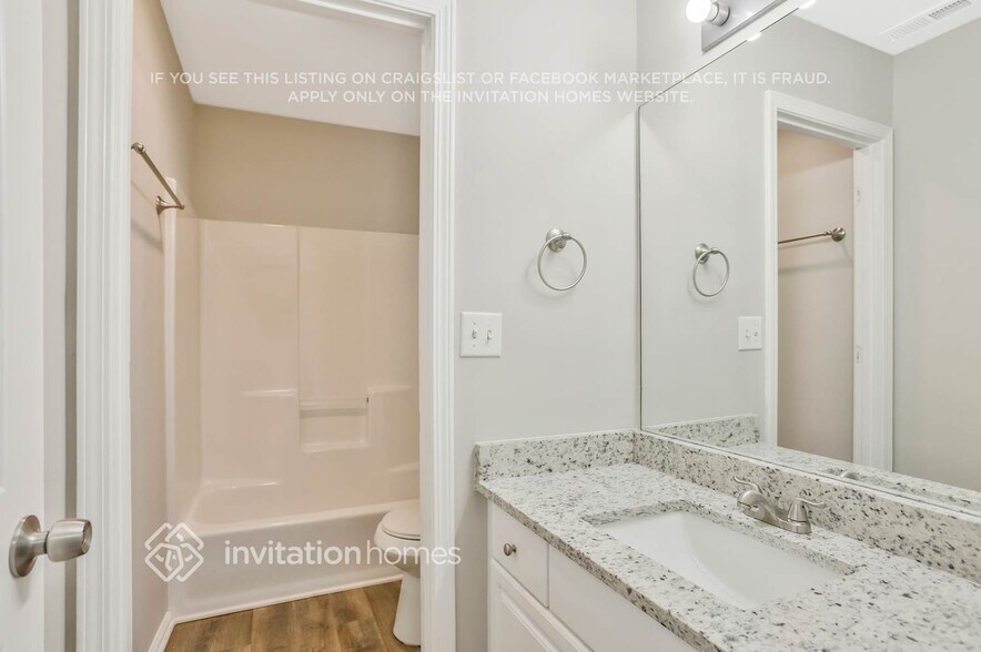 Building Photo - 2645 Abbots Glen Dr NW