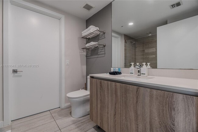 Building Photo - 3900 Biscayne Blvd