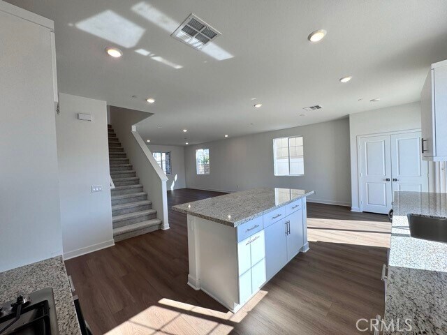 Building Photo - 30769 Valley
