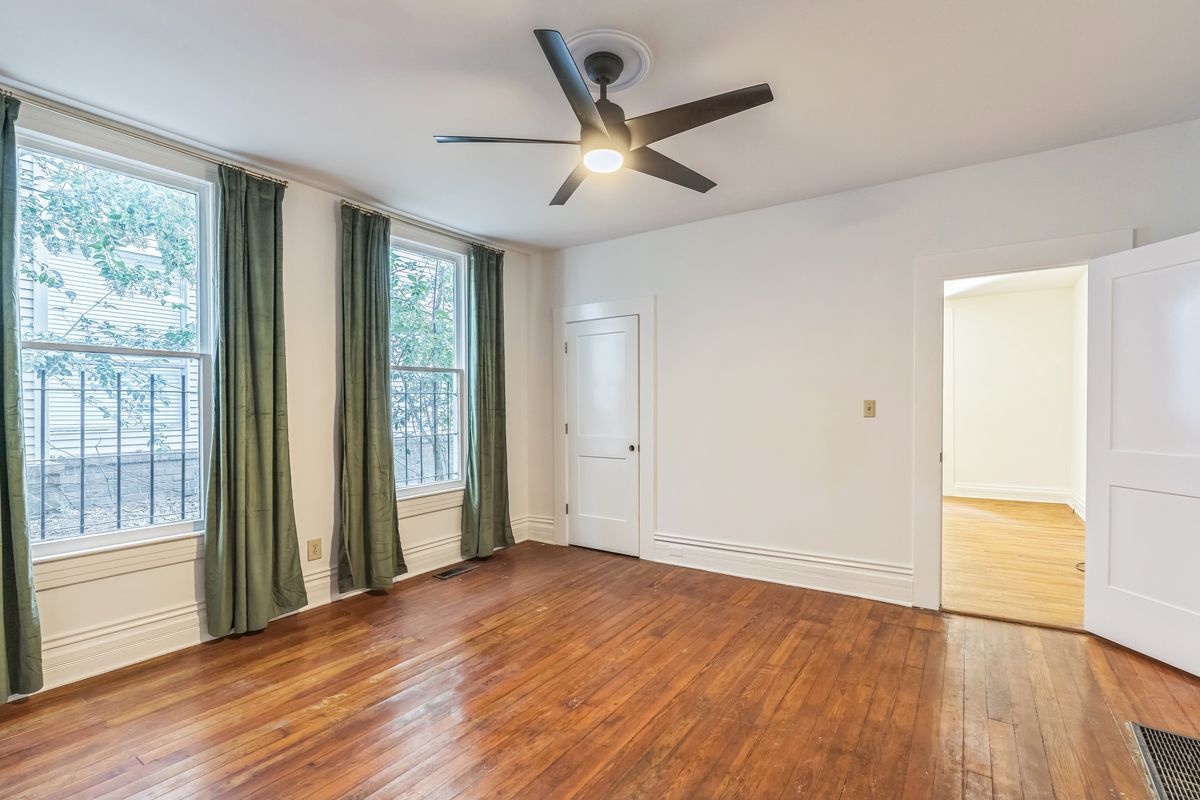 Building Photo - 1500 14th Ave S