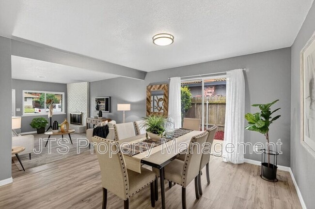 Building Photo - 728 Clipper Way