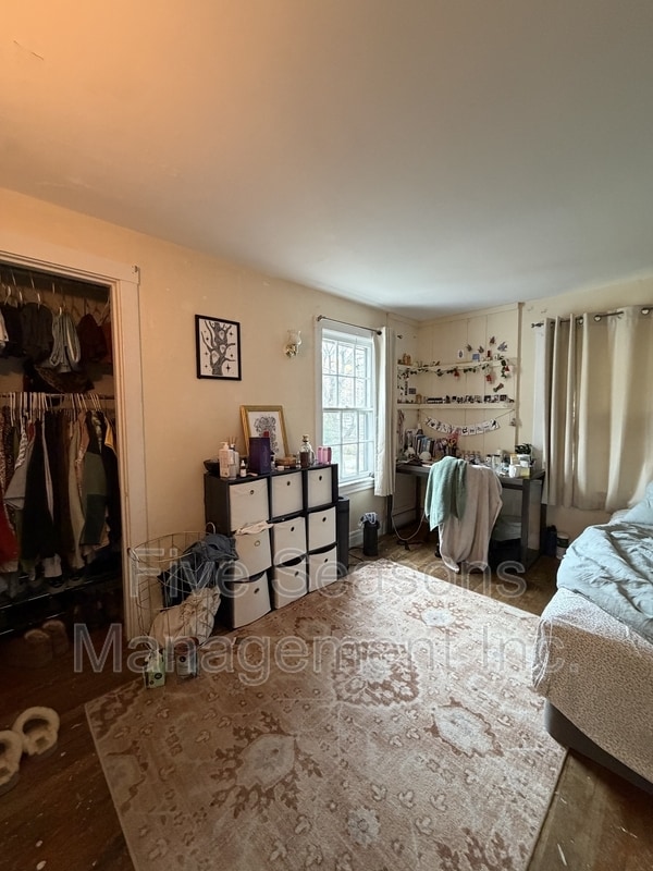 Building Photo - 59 University Terrace