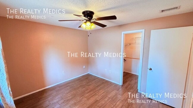 Building Photo - 12209 Coral Reef Dr