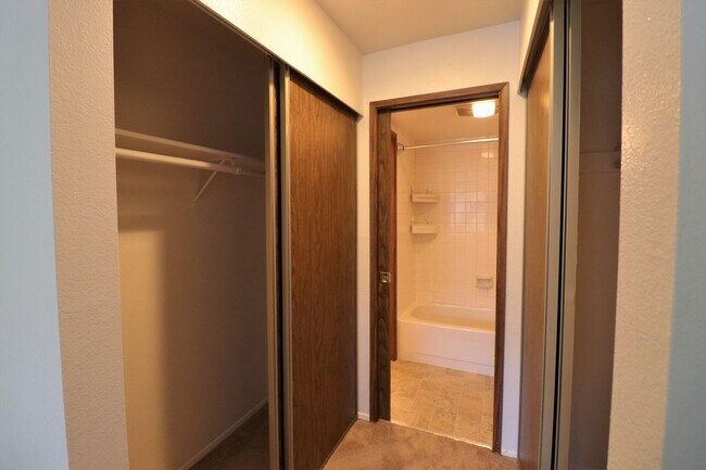 Building Photo - Amazing Views! 2 Bedroom Now Available!