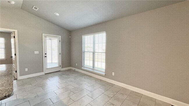 Building Photo - 1702 S K Pl