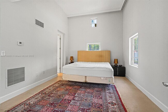 Building Photo - 3245 NE 207th Terrace
