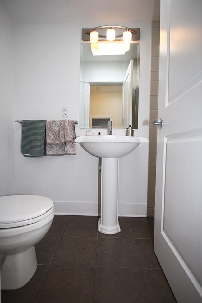 Building Photo - LUXURY 2-BED BALLARD TOWNHOME FOR RENT WIT...