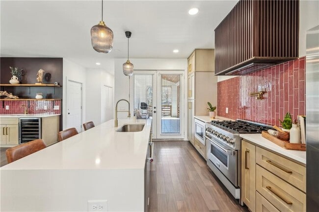 Building Photo - 3087 Alston Dr