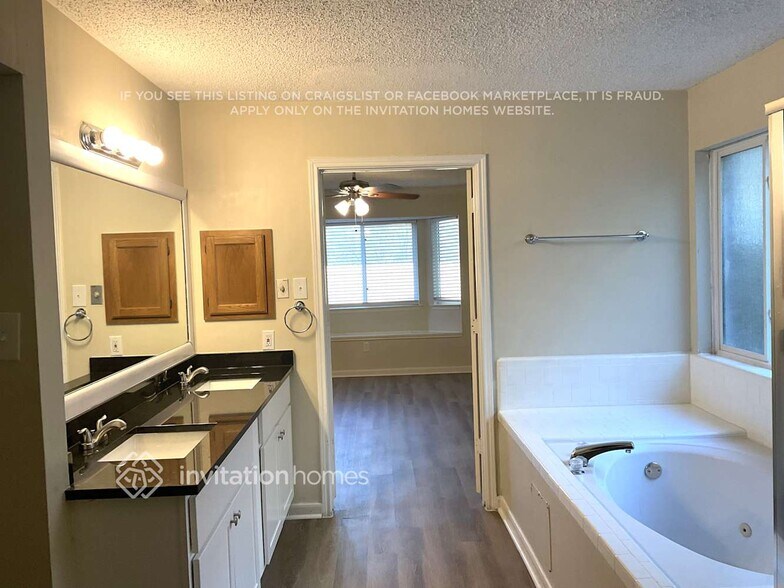 Building Photo - 5724 Polo Club Dr