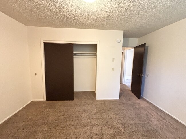 Building Photo - 1265 Crandall Ave S