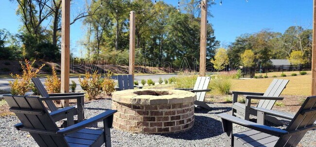 Building Photo - 7124 Timberland Trl