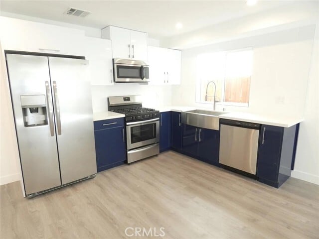 Building Photo - 10837 Blix St
